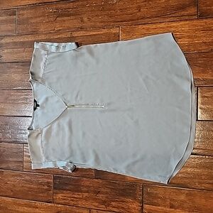 Gray Express top with zipper detail